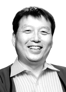 [김하림의 차이나 4.0] 중국 14차 전인대 이후 남는 궁금증- 조선대 중국어문화학과 명예교수 대표이미지